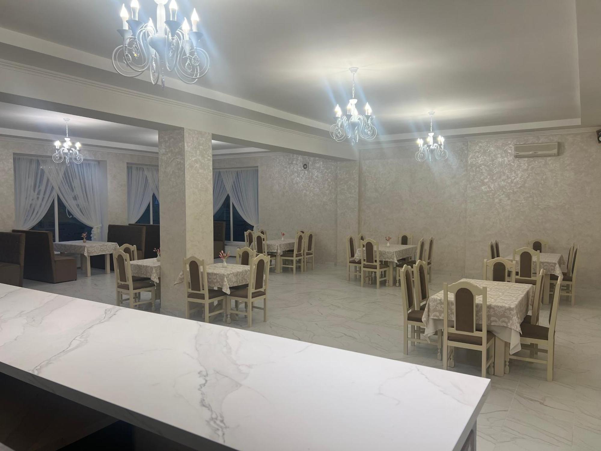 Grand Hotel Mohyliv-Podilskyi Exteriér fotografie